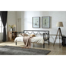 Load image into Gallery viewer, Twin size Contemporary Black Metal Daybed with Metal Support Slats