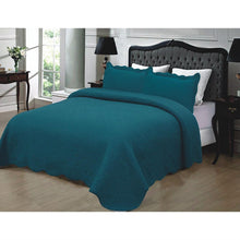 Load image into Gallery viewer, California King 3-Piece 100% Cotton Quilted Bedspread with Shams in Turquoise