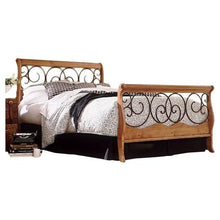 Load image into Gallery viewer, Queen size Metal and Wood Sleigh Bed in Autumn Brown Honey Oak Finish