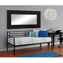 Load image into Gallery viewer, Twin size Contemporary Black Metal Daybed