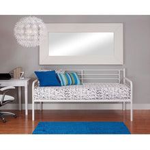 Load image into Gallery viewer, Twin size Contemporary White Metal Daybed Frame