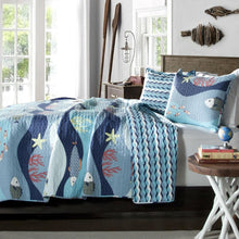 Load image into Gallery viewer, Full - Queen Blue Serenity Sea Fish Coral Coverlet Quilt Bedspread Set