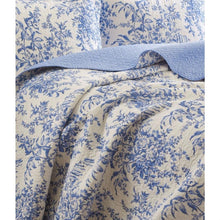Load image into Gallery viewer, King size 100-Percent Cotton Quilt Bedspread Set with Blue White Floral Leaves Pattern