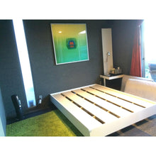 Load image into Gallery viewer, Modern Floating Style White Platform Bed Frame in Queen Size