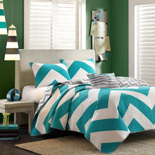 Load image into Gallery viewer, Twin size Reversible Quilt Set in Grey White Teal Blue Green Chevron Stripe
