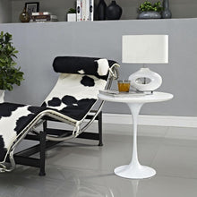 Load image into Gallery viewer, Mid Century Modern Classic 20-inch Round Side Dining Table in White