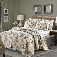 Load image into Gallery viewer, Queen size 3-Piece Quilt Bedspread Set in 100-Percent Cotton with Floral Birds Pattern