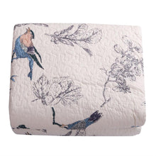 Load image into Gallery viewer, Queen size 3-Piece Quilt Bedspread Set in 100-Percent Cotton with Floral Birds Pattern