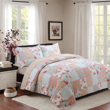 Load image into Gallery viewer, King size 3-Piece Cotton Patchwork Quilt Set with Pink Blue Floral Pattern